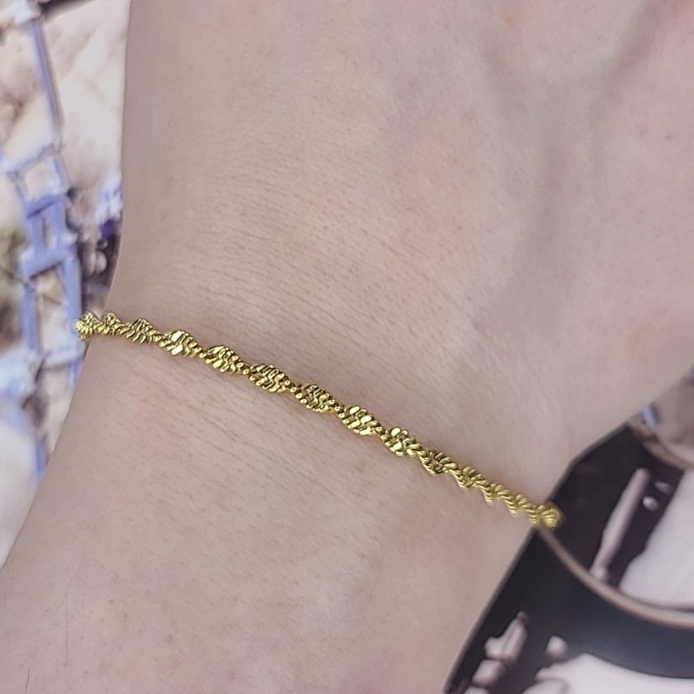 Gold Chain Bracelet Brand New European Design Contemporary Fashion Style Gift
